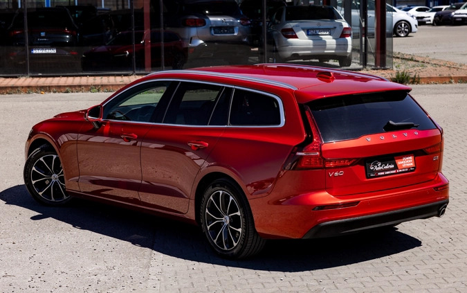 Volvo V60 cena 85900 przebieg: 156072, rok produkcji 2018 z Zbąszynek małe 781